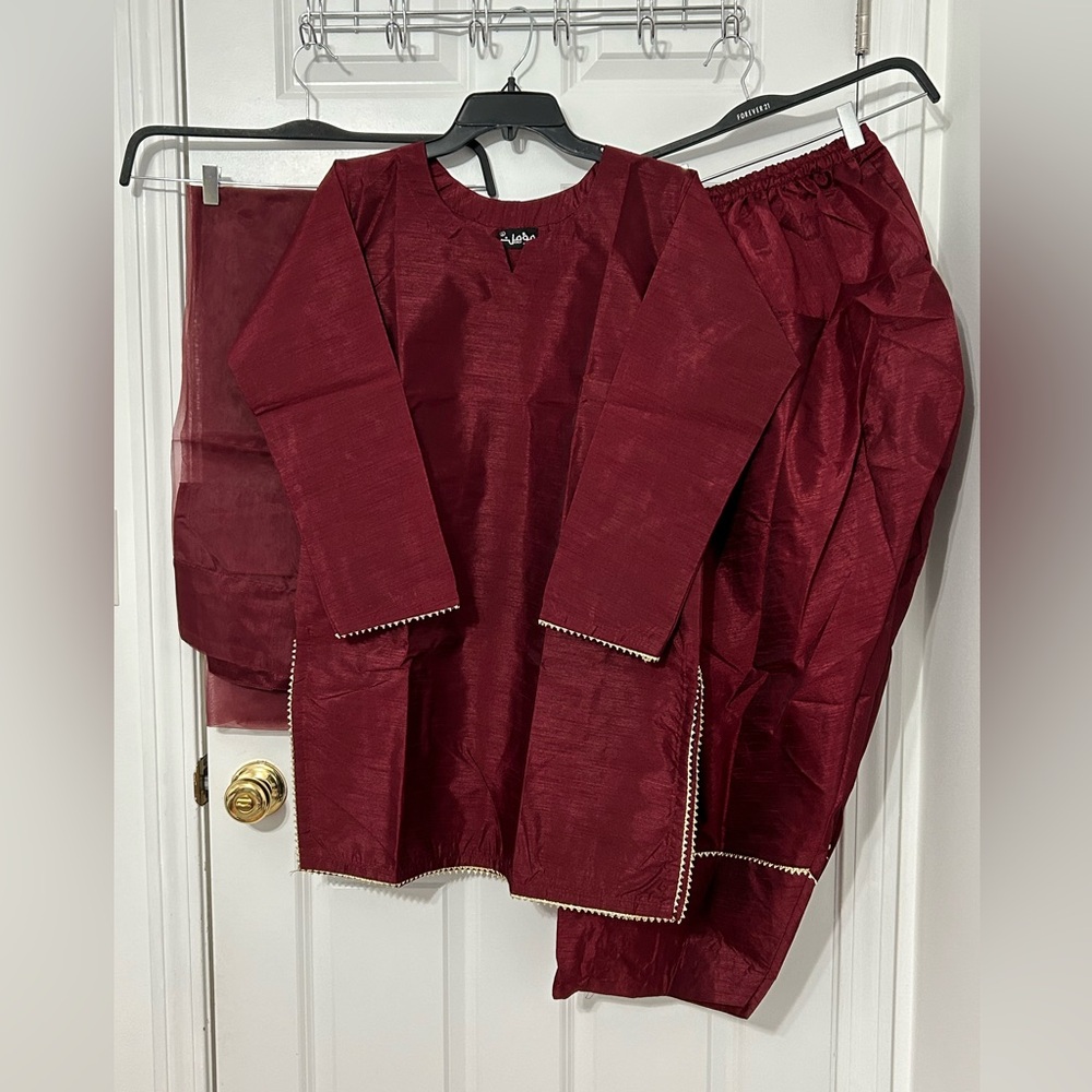 Pakistani 3 piece Farshi Shalwar suit - Picture 2 of 2